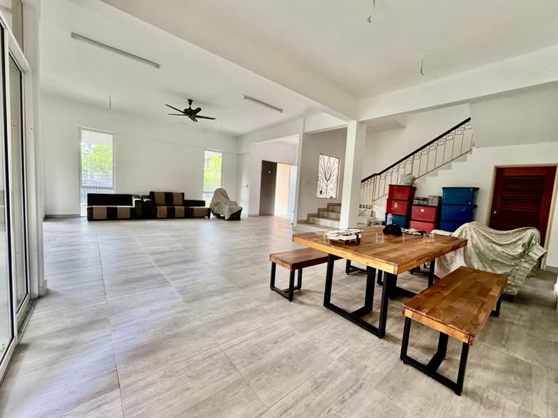Rumah Berkembar untuk Dijual di Batu Pahat (Johor) - Fazillah Rahim - Living Room - PropertyGuru.com.my