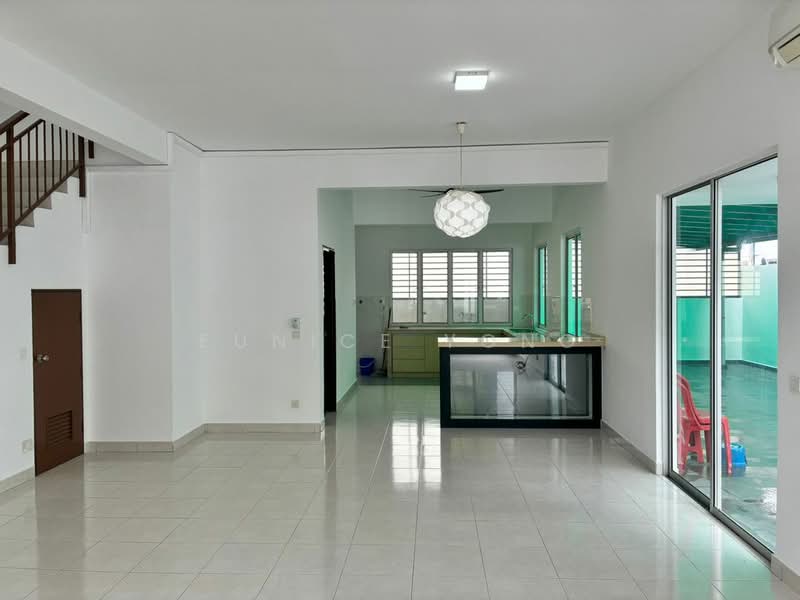 Cluster House for Sale in Setia Ecohill (Semenyih) - Eunice Yong - Living Room - PropertyGuru.com.my