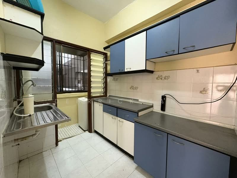 Condominium for Rent at Desa Medura - Dehrrick Tan - Kitchen - PropertyGuru.com.my