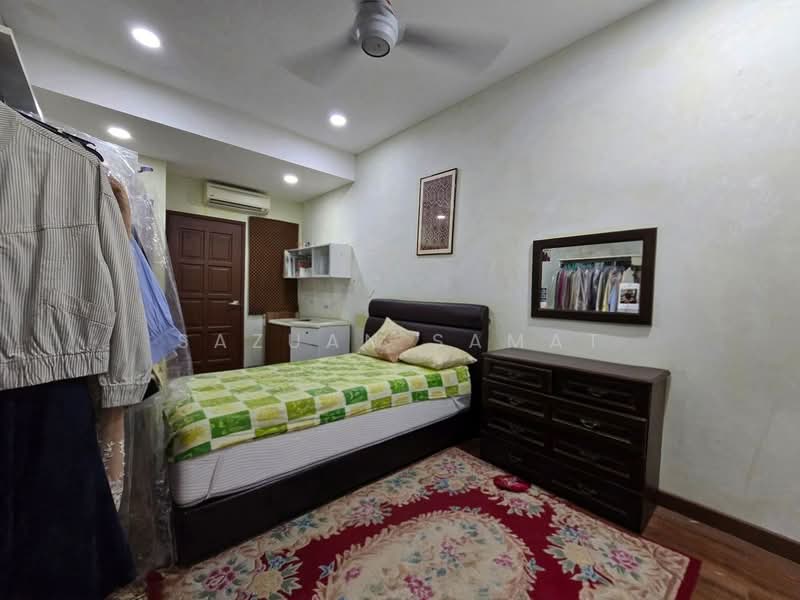 2-storey Terraced House for Sale in Taman Kencana (Ampang) - Sazuan Samat - Bedroom - PropertyGuru.com.my