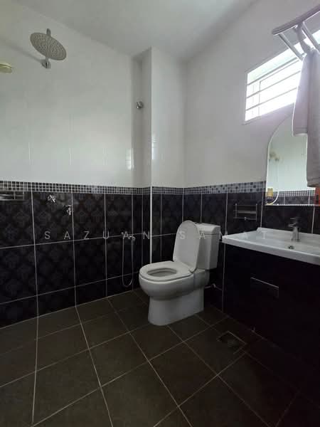 2-storey Terraced House for Sale in Taman Kencana (Ampang) - Sazuan Samat - Bathroom - PropertyGuru.com.my