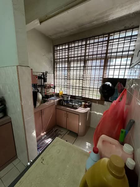 Rumah Teres 2 Tingkat untuk Dijual di Taman Pulai Utama (Skudai) - Vincent Gian - Kitchen - PropertyGuru.com.my