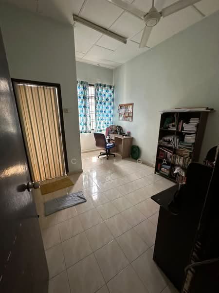 Rumah Teres 2 Tingkat untuk Dijual di Taman Pulai Utama (Skudai) - Vincent Gian - Study - PropertyGuru.com.my