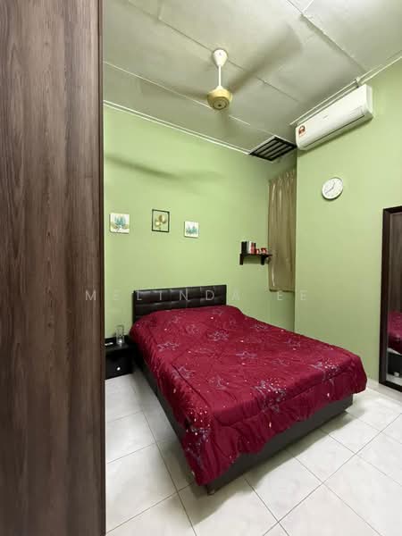 Rumah Teres 1 Tingkat untuk Dijual di Taman Bukit Jaya (Ulu Tiram) - Melinda Ee - Bedroom - PropertyGuru.com.my