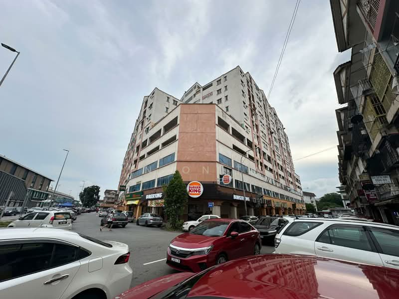 Shop for Sale in Serdang Raya (Seri Kembangan) - Winson Tay - Exterior - PropertyGuru.com.my