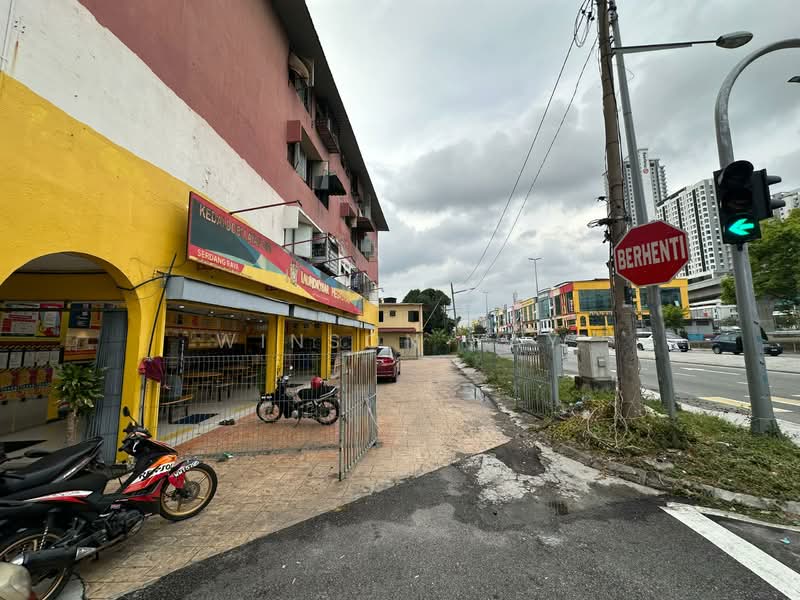 Shop for Sale in Serdang Raya (Seri Kembangan) - Winson Tay - Exterior - PropertyGuru.com.my