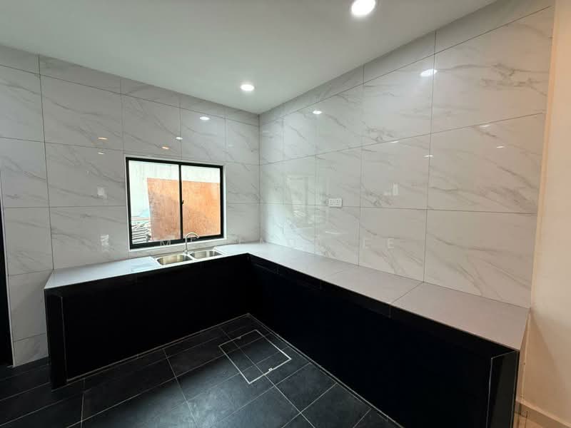 2-storey Terraced House for Sale in Taman Sri Putri (Skudai) - Melinda Ee - Kitchen - PropertyGuru.com.my