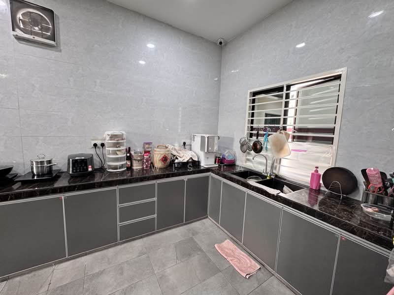 Semi-Detached House for Sale in Bandar Kinrara (Selangor) - Lewis Tam - Kitchen - PropertyGuru.com.my