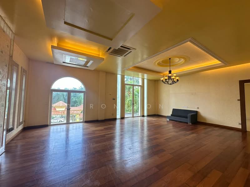 Rumah Banglo untuk Disewa di Kajang (Selangor) - Dyron Yong - Living Room - PropertyGuru.com.my