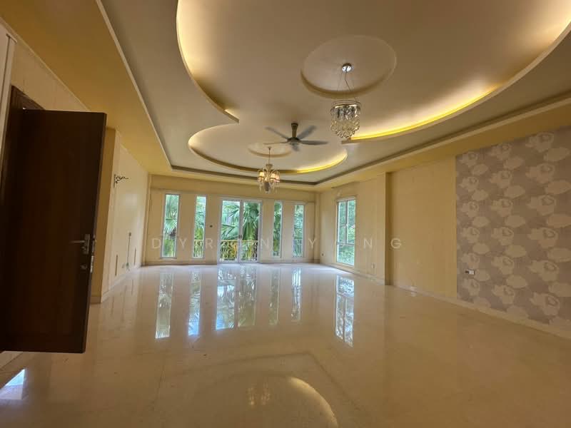 Rumah Banglo untuk Disewa di Kajang (Selangor) - Dyron Yong - Living Room - PropertyGuru.com.my