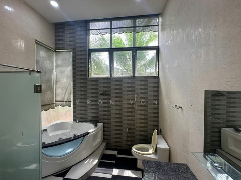 Rumah Banglo untuk Disewa di Kajang (Selangor) - Dyron Yong - Bathroom - PropertyGuru.com.my