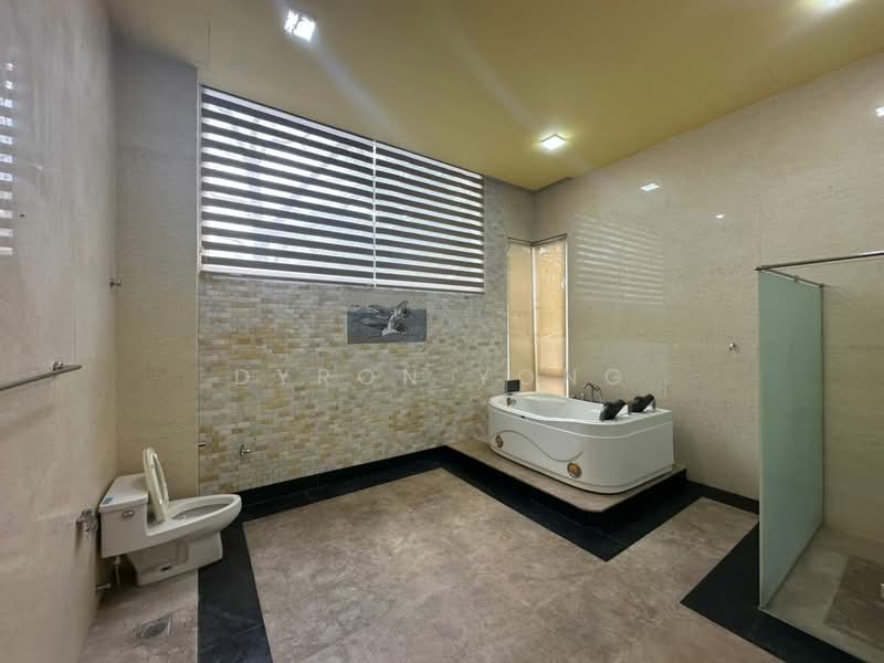 Rumah Banglo untuk Disewa di Kajang (Selangor) - Dyron Yong - Bathroom - PropertyGuru.com.my