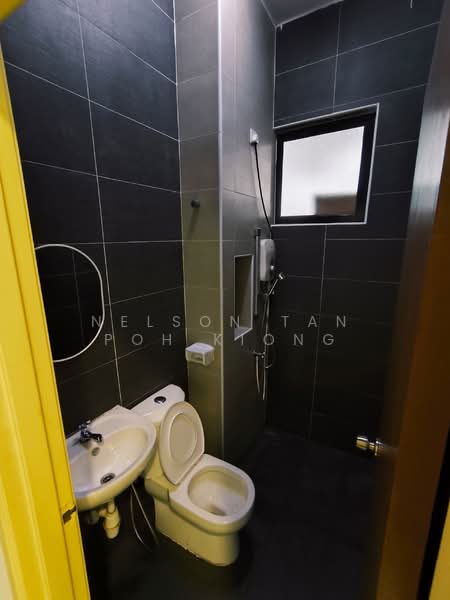 2-storey Terraced House for Sale in Johor Bahru (Johor) - Nelson Tan Poh Kiong - Bathroom - PropertyGuru.com.my