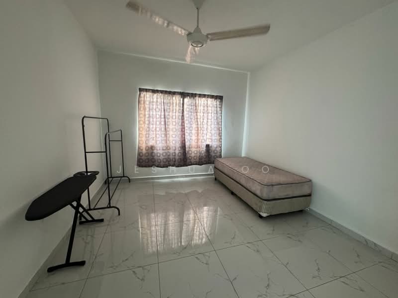 Kondominium untuk Disewa di Menara Alpha - Jeshua Oo - Bedroom - PropertyGuru.com.my
