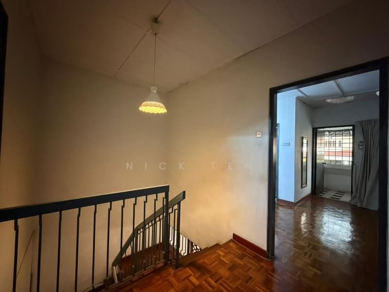 2-storey Terraced House for Sale in SS 21, Damansara Utama (Petaling Jaya) - Nick Teh - Corridor - PropertyGuru.com.my
