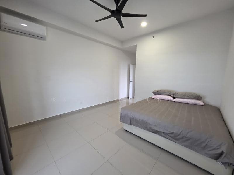 Kediaman Servis untuk Dijual di SUNSHINE RESIDENCE - Kenneth Kung - Bedroom - PropertyGuru.com.my