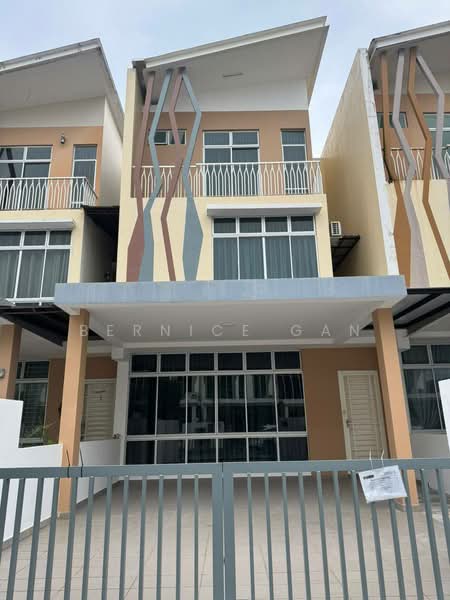 3-storey Terraced House for Sale in Setia Eco Cascadia (Tebrau) - Bernice Gan - Exterior - PropertyGuru.com.my