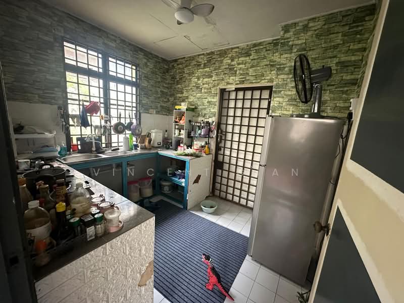 2-storey Terraced House for Sale in Bandar Seri Alam (Masai) - Vincent Gian - Kitchen - PropertyGuru.com.my