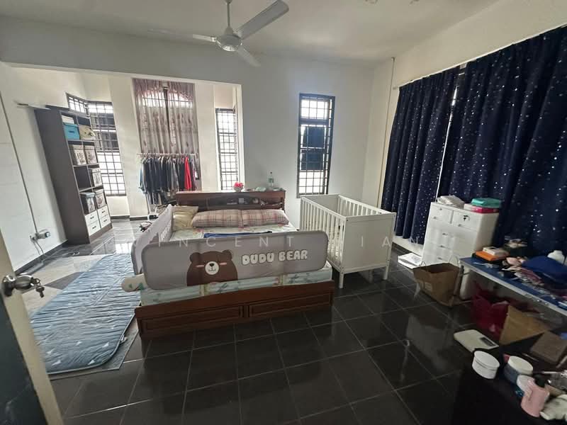 2-storey Terraced House for Sale in Bandar Seri Alam (Masai) - Vincent Gian - Bedroom - PropertyGuru.com.my