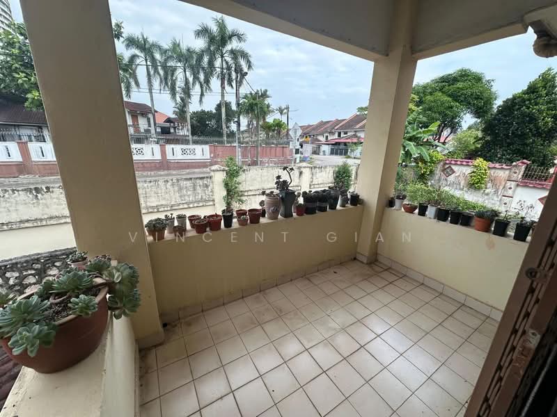 2-storey Terraced House for Sale in Bandar Seri Alam (Masai) - Vincent Gian - Balcony - PropertyGuru.com.my