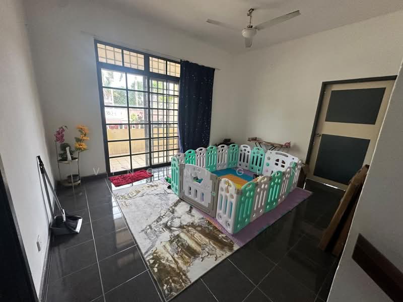 2-storey Terraced House for Sale in Bandar Seri Alam (Masai) - Vincent Gian - Living Room - PropertyGuru.com.my