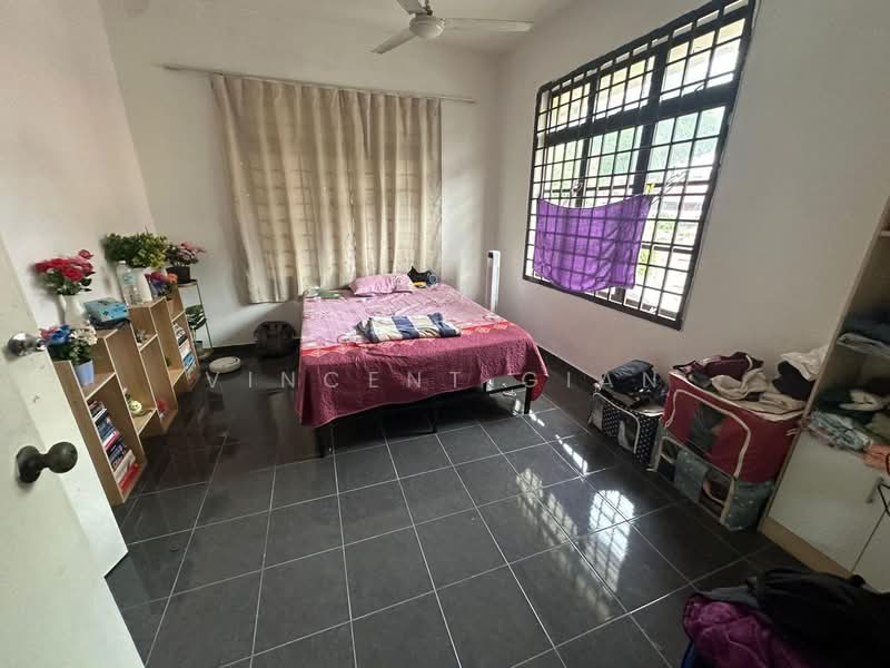 2-storey Terraced House for Sale in Bandar Seri Alam (Masai) - Vincent Gian - Bedroom - PropertyGuru.com.my