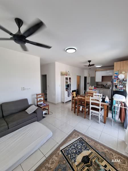 Pangsapuri untuk Dijual di Vista Hijauan - Azrul Azwar Muhamad - Living Room - PropertyGuru.com.my