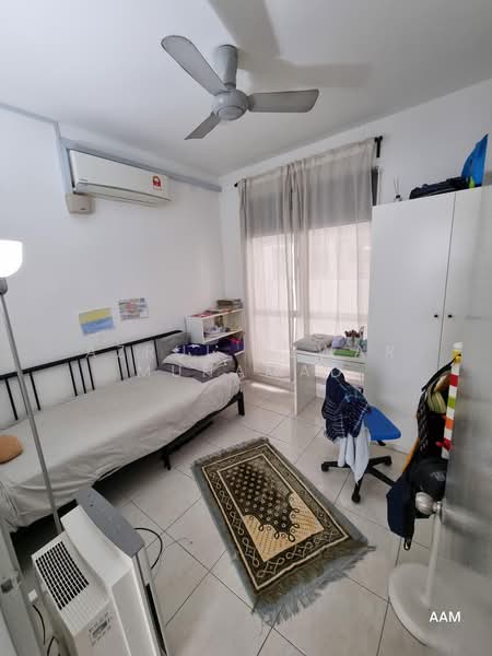 Pangsapuri untuk Dijual di Vista Hijauan - Azrul Azwar Muhamad - Bedroom - PropertyGuru.com.my