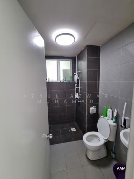 Pangsapuri untuk Dijual di Vista Hijauan - Azrul Azwar Muhamad - Bathroom - PropertyGuru.com.my
