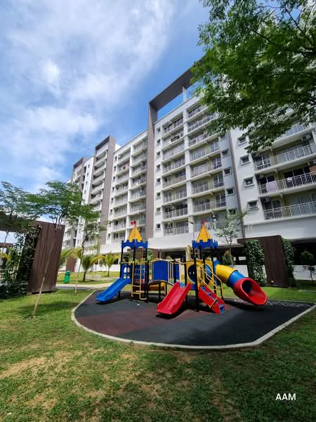 Pangsapuri untuk Dijual di Vista Hijauan - Azrul Azwar Muhamad - Exterior - PropertyGuru.com.my