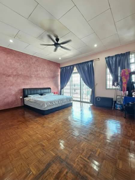 Rumah Berkembar untuk Dijual di Taman Bukit Jaya (Ulu Tiram) - Darren Ho - Bedroom - PropertyGuru.com.my
