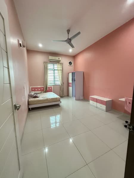 Semi-Detached House for Rent in Bandar Tasek Mutiara (Simpang Ampat) - Candy Cheah - Bedroom - PropertyGuru.com.my