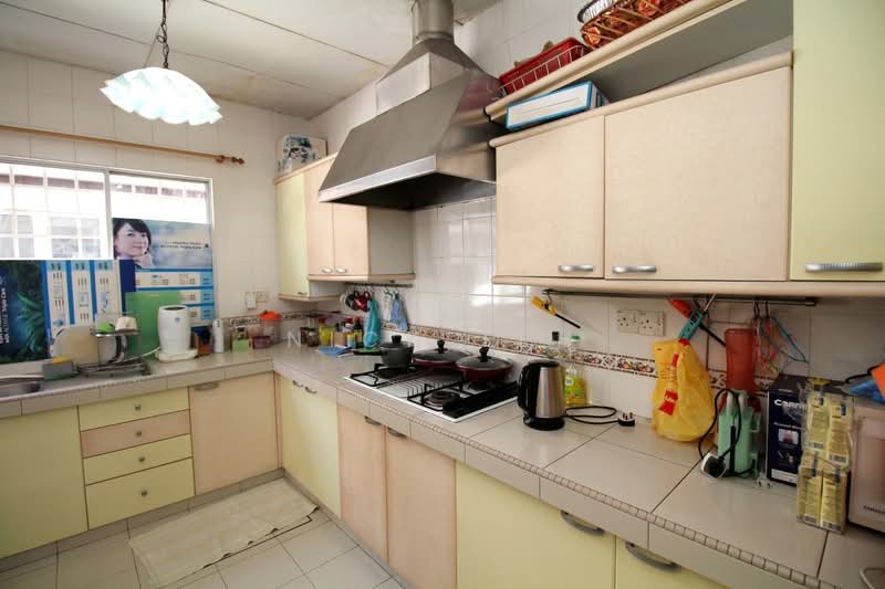 Rumah Teres 2 Tingkat untuk Dijual di Taman Sea (Petaling Jaya) - Nick Teh - Kitchen - PropertyGuru.com.my