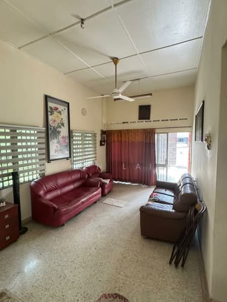 Rumah Teres 1 Tingkat untuk Dijual di Kepong Baru (Kepong) - Ken Lai - Living Room - PropertyGuru.com.my