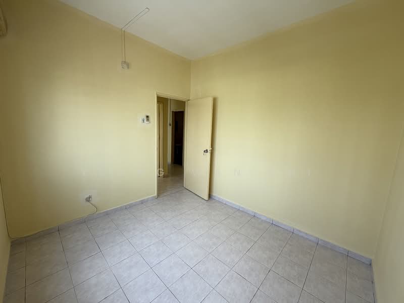 Pangsapuri untuk Dijual di Pangsapuri Sri Alpinia - Yeong Wan Chi - PropertyGuru.com.my