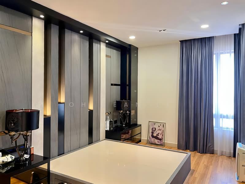 Service Residence for Sale at Woodsbury Suites - Oh Kean Li - Bedroom - PropertyGuru.com.my