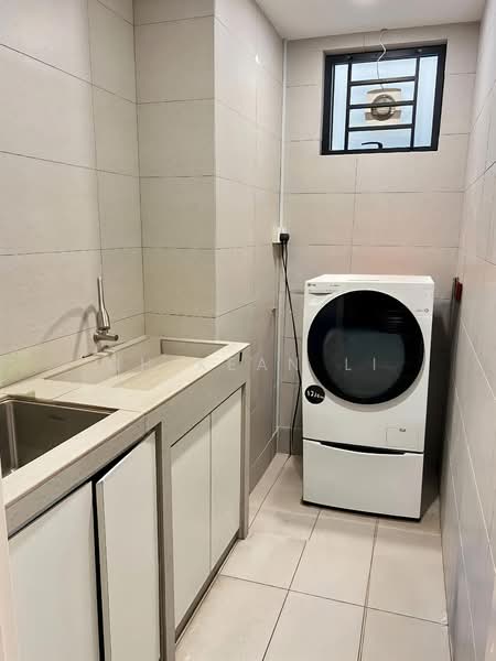 Service Residence for Sale at Woodsbury Suites - Oh Kean Li - Interior - PropertyGuru.com.my