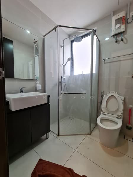 Condominium for Rent at Bay Point @ Country Garden Danga Bay - Eric Foo - Bathroom - PropertyGuru.com.my