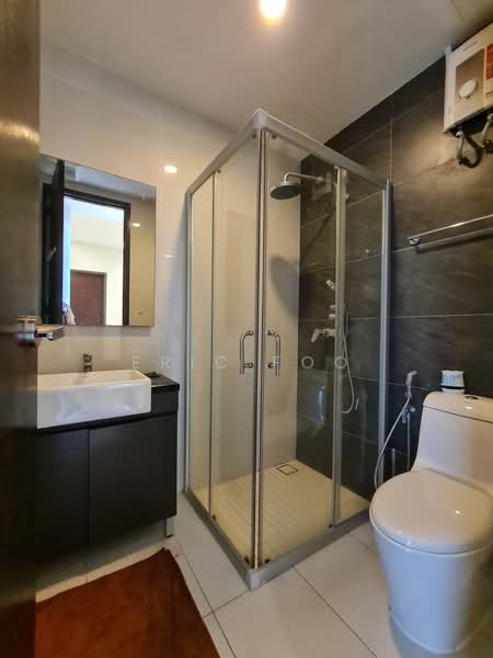 Condominium for Rent at Bay Point @ Country Garden Danga Bay - Eric Foo - Bathroom - PropertyGuru.com.my