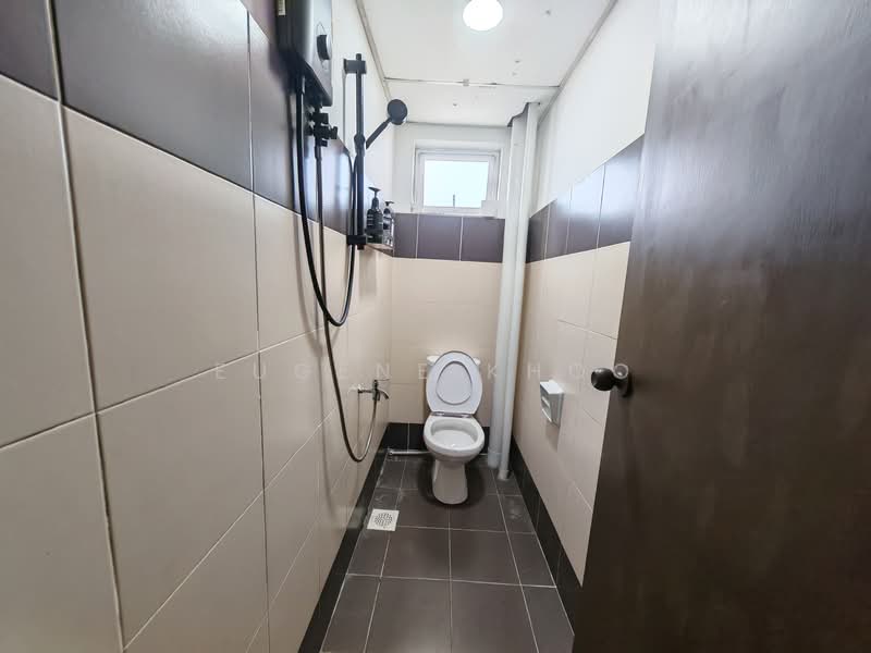 Kedai / Pejabat untuk Dijual di Taman Mount Austin (Tebrau) - Eugene Khoo - Bathroom - PropertyGuru.com.my