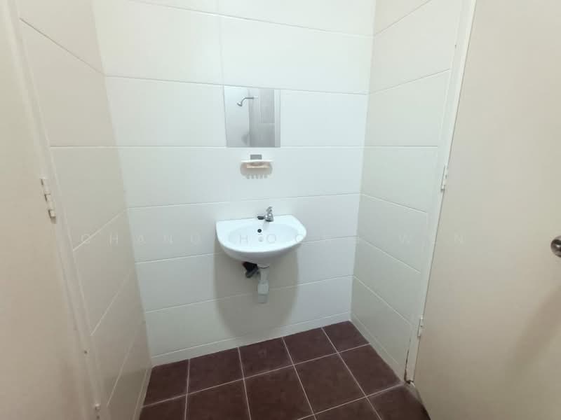 2-storey Terraced House for Rent in Taman Sri Penawar (Harmonia 3) (Pengerang) - Chang Hoong Wen - Bathroom - PropertyGuru.com.my
