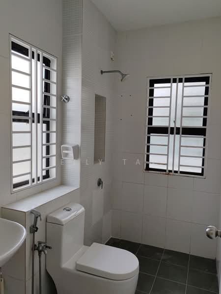 Rumah Teres 2 Tingkat untuk Disewa di Setia Alam (Selangor) - Elly Tan - Bathroom - PropertyGuru.com.my