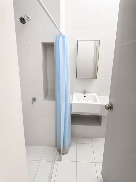 2-storey Terraced House for Sale in Eco Grandeur (Puncak Alam) - Mohd Adryzam - Bathroom - PropertyGuru.com.my