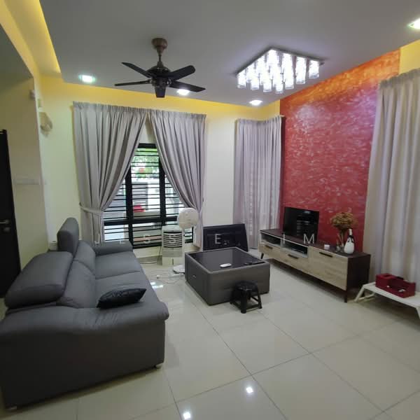 Rumah Teres 2 Tingkat untuk Dijual di Semenyih Parklands (Beranang) - Jessie Lim - Living Room - PropertyGuru.com.my
