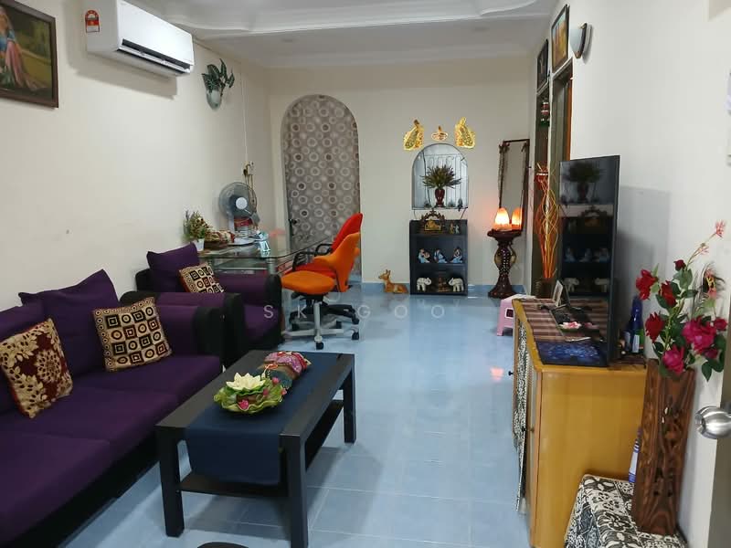 1-storey Terraced House for Sale in Taman Universiti (Skudai) - SK GOO - Living Room - PropertyGuru.com.my