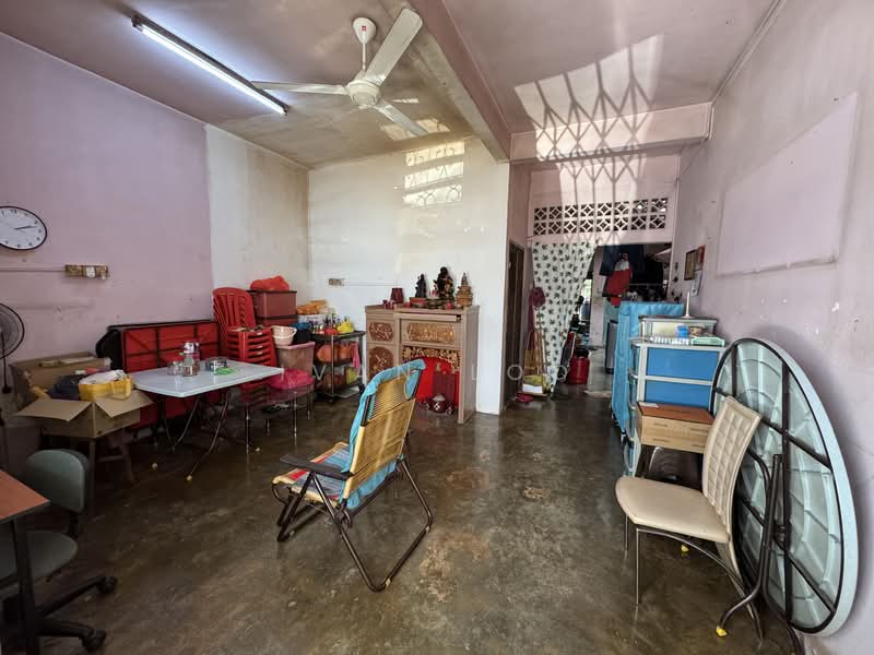 2-storey Terraced House for Sale in Sungai Besi (Kuala Lumpur) - Ivan Loo - Living Room - PropertyGuru.com.my