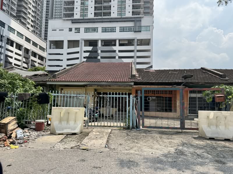 2-storey Terraced House for Sale in Sungai Besi (Kuala Lumpur) - Ivan Loo - Exterior - PropertyGuru.com.my