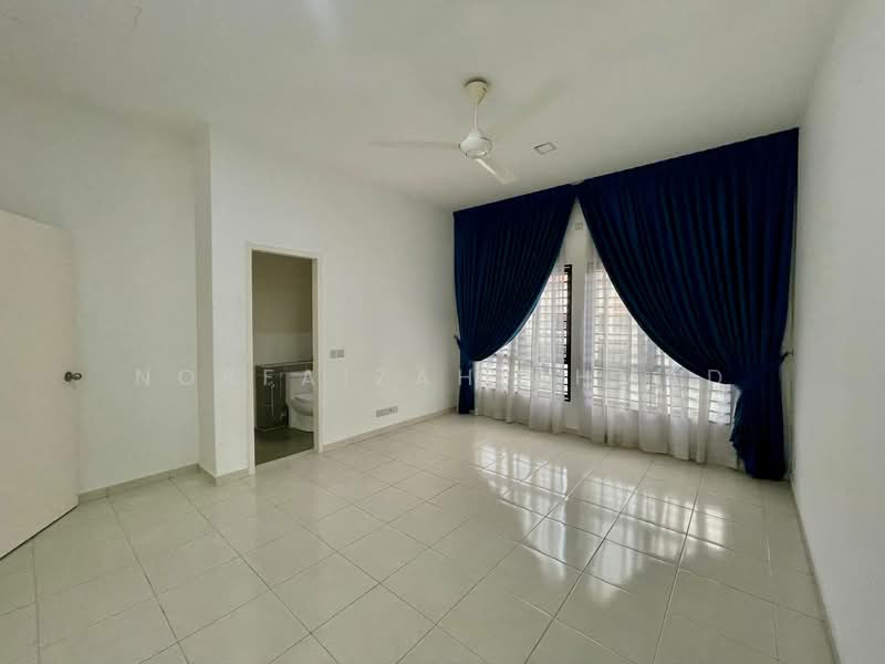 2-storey Terraced House for Sale in Seksyen U13 (Setia Alam) - Norfaizah Ahmad - Bathroom - PropertyGuru.com.my