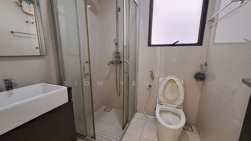 Kondominium untuk Dijual di Bay Point @ Country Garden Danga Bay - Siow Yan Er - Bathroom - PropertyGuru.com.my