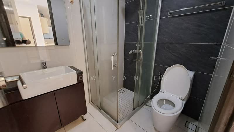 Kondominium untuk Dijual di Bay Point @ Country Garden Danga Bay - Siow Yan Er - Bathroom - PropertyGuru.com.my